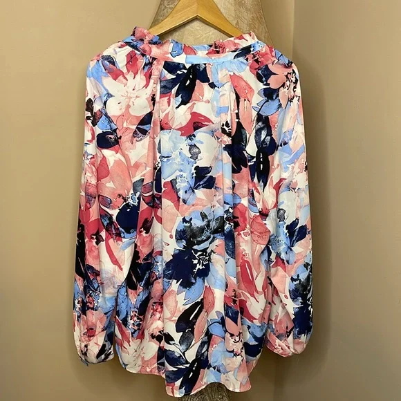 Jones New York Flower Blouse Size XL Ruffle Neck Puff
Sleeve - Picture 14 of 14